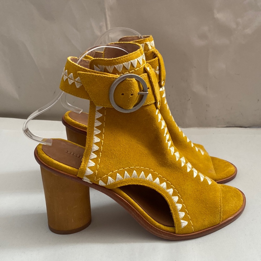 Anthropologie Bernardo Suede Embroidered Shooties Heeled Yellow Size 6.5